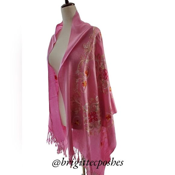 HANDMADE Embroidered Sequined Designed Lavender Shawl - Picture 7 of 13